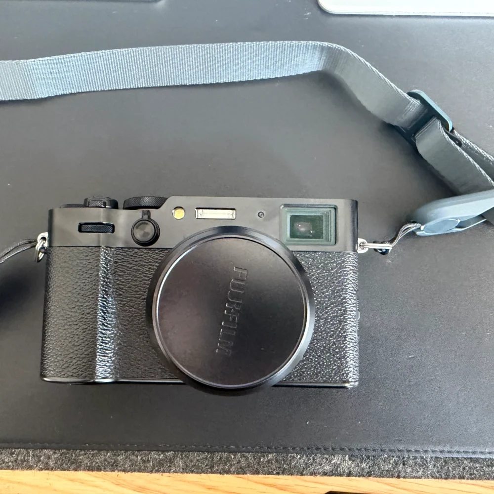 FUJIFILM X100VI Digital Camera (Black)