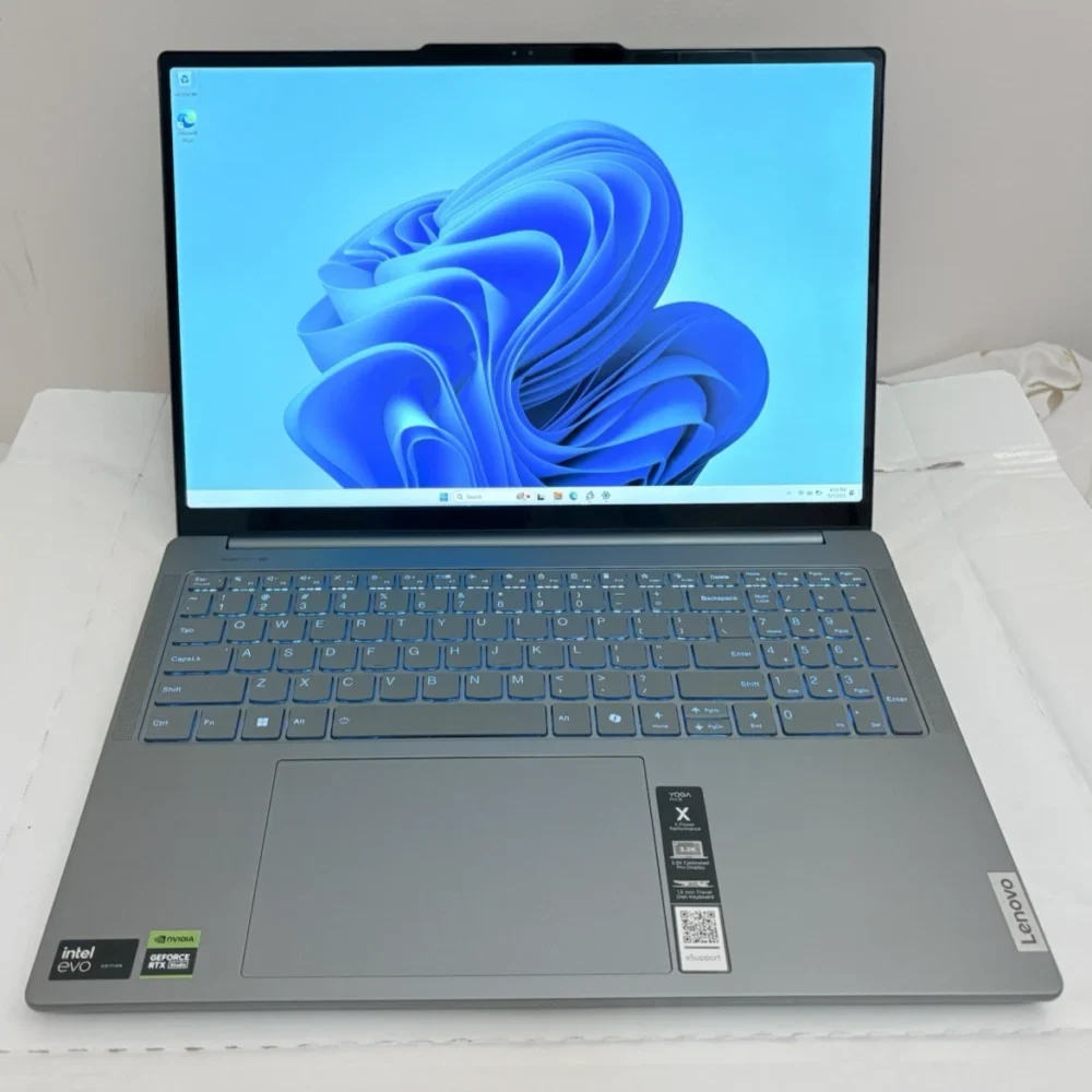 Lenovo - Yoga Pro 9i 16" 3.2K Touchscreen Laptop - Intel Core Ultra 9 185H with 32GB Memory - NVIDIA GeForce RTX 4050 - 1TB SSD - Luna Grey