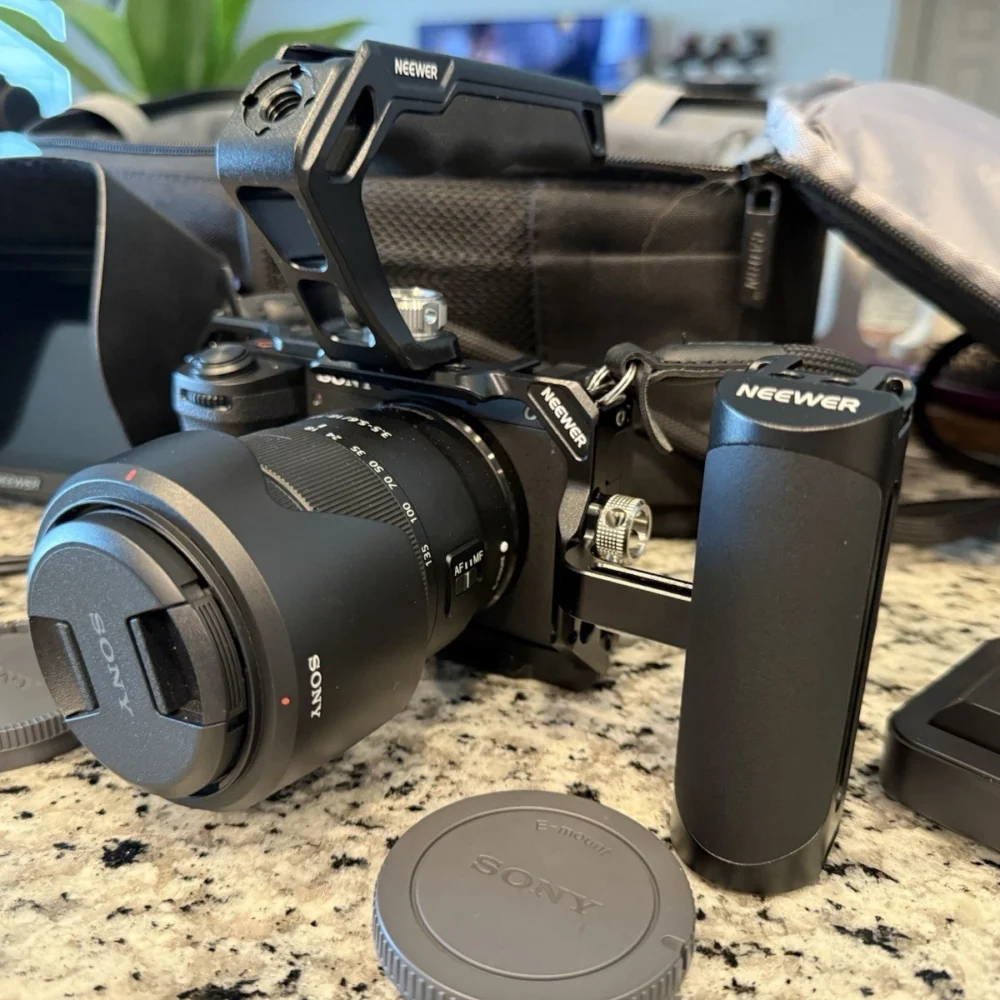 Sony Alpha 6700 Mirrorless Camera With Sony Sony 18-135mm Lens