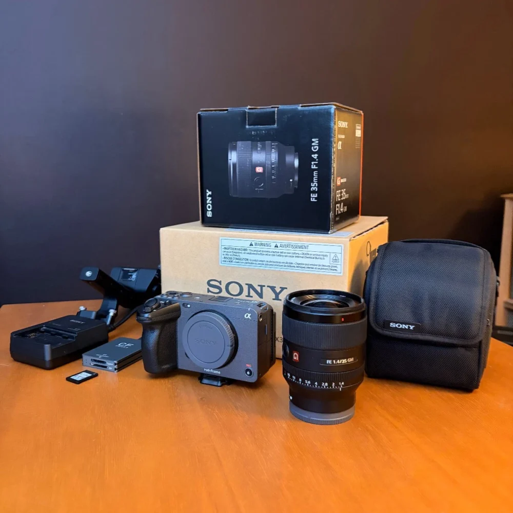 Sony FX3 Full-Frame Cinema Camera with 35mm f/1.4 GM Lens Bundle with (2-Pack) Batteries, Memory Card, Bag with Cleaning Kit and Card Reader