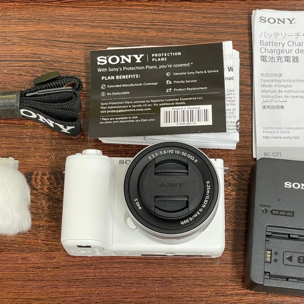 Sony Alpha ZVE10 II White Digital Vlogging Camera PZ 16-50 OSS II E 3.5-5.6 Zoom Lens